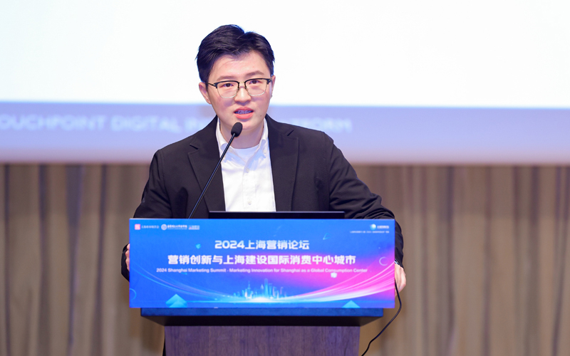 Kindy演讲照片.jpg